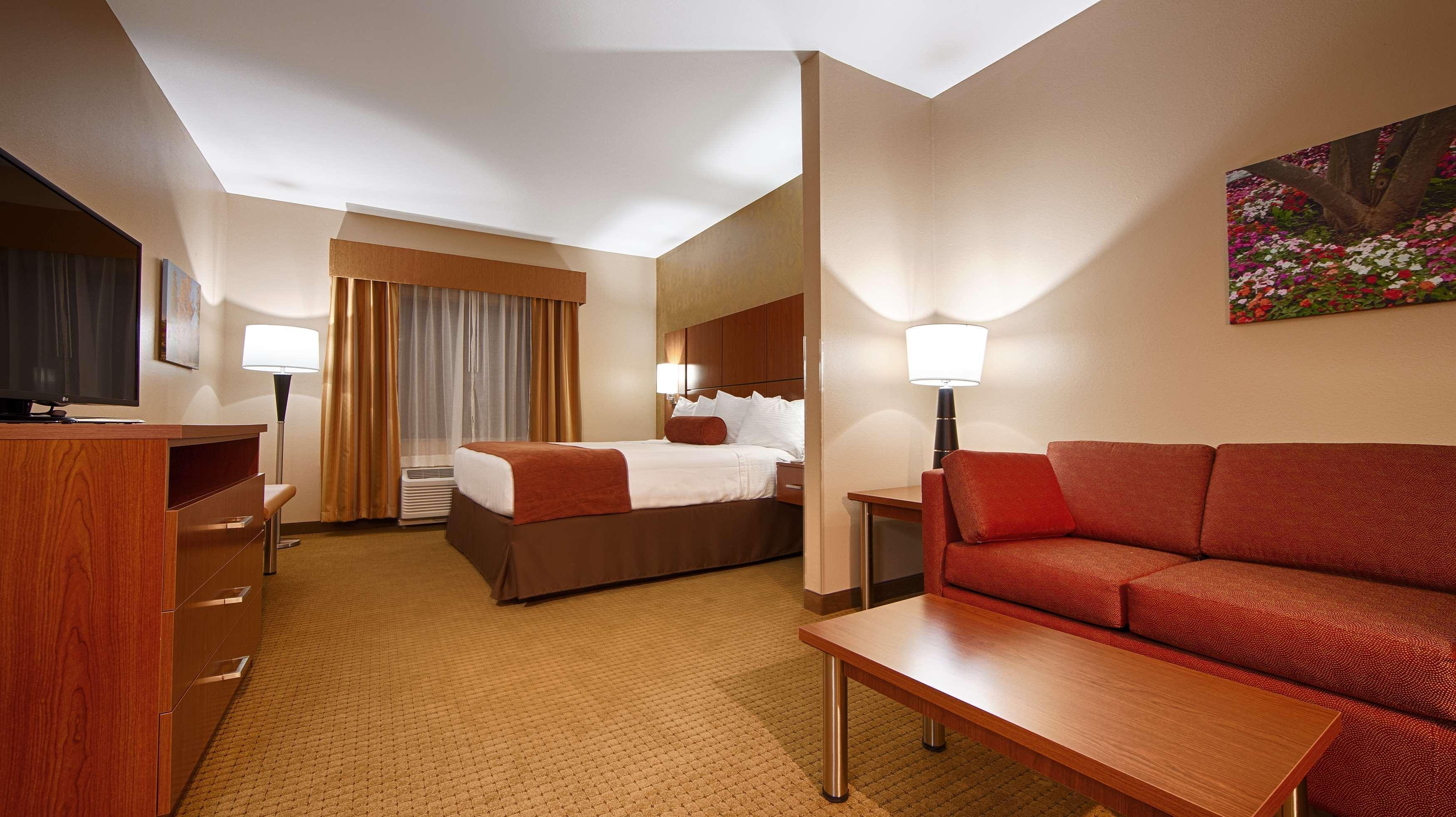 Best Western Plus Finger Lakes Inn & Suites Cortland Buitenkant foto